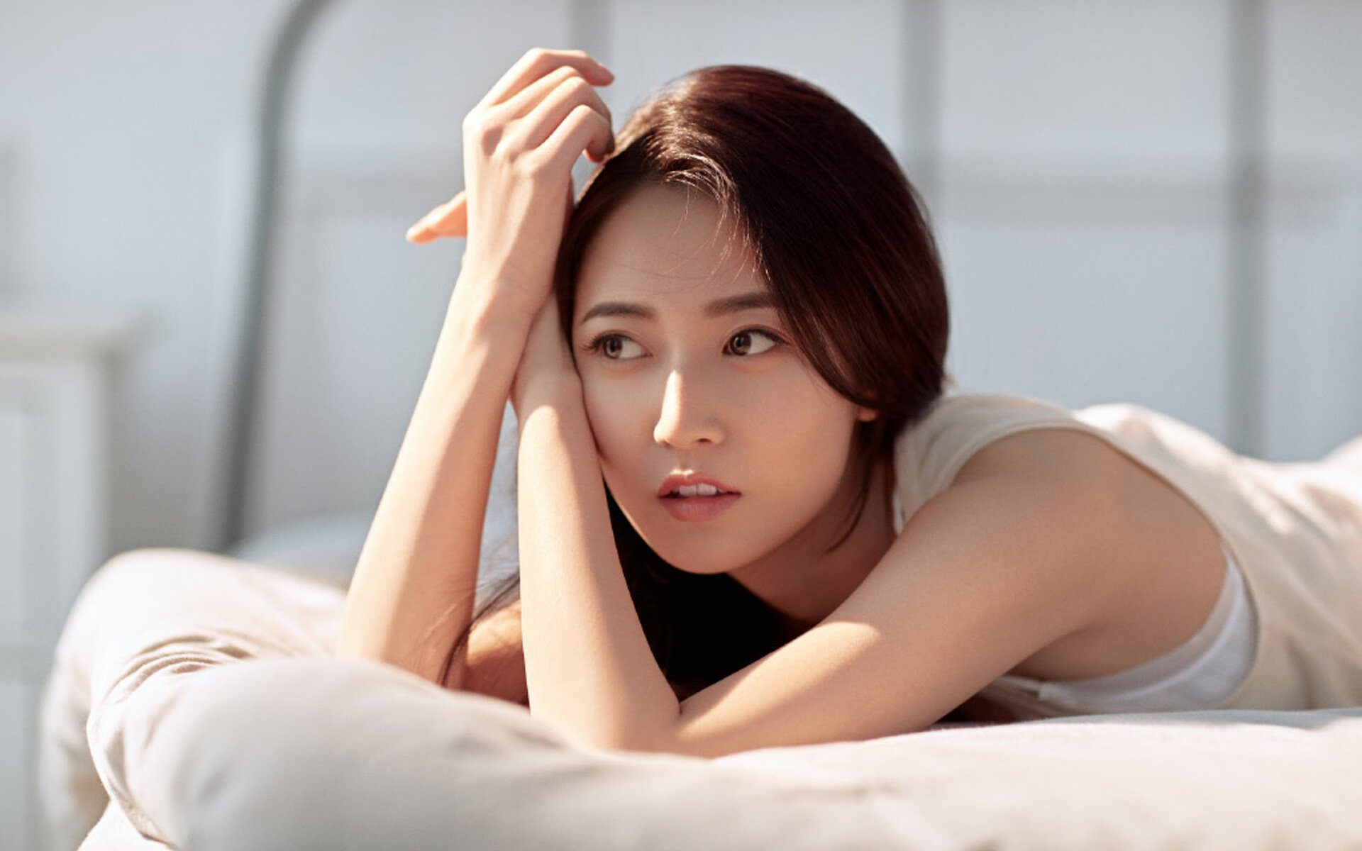 橙衣王朝的黄昏,当红色机器的冰冷逻辑,碾过荷兰足球最后的浪漫