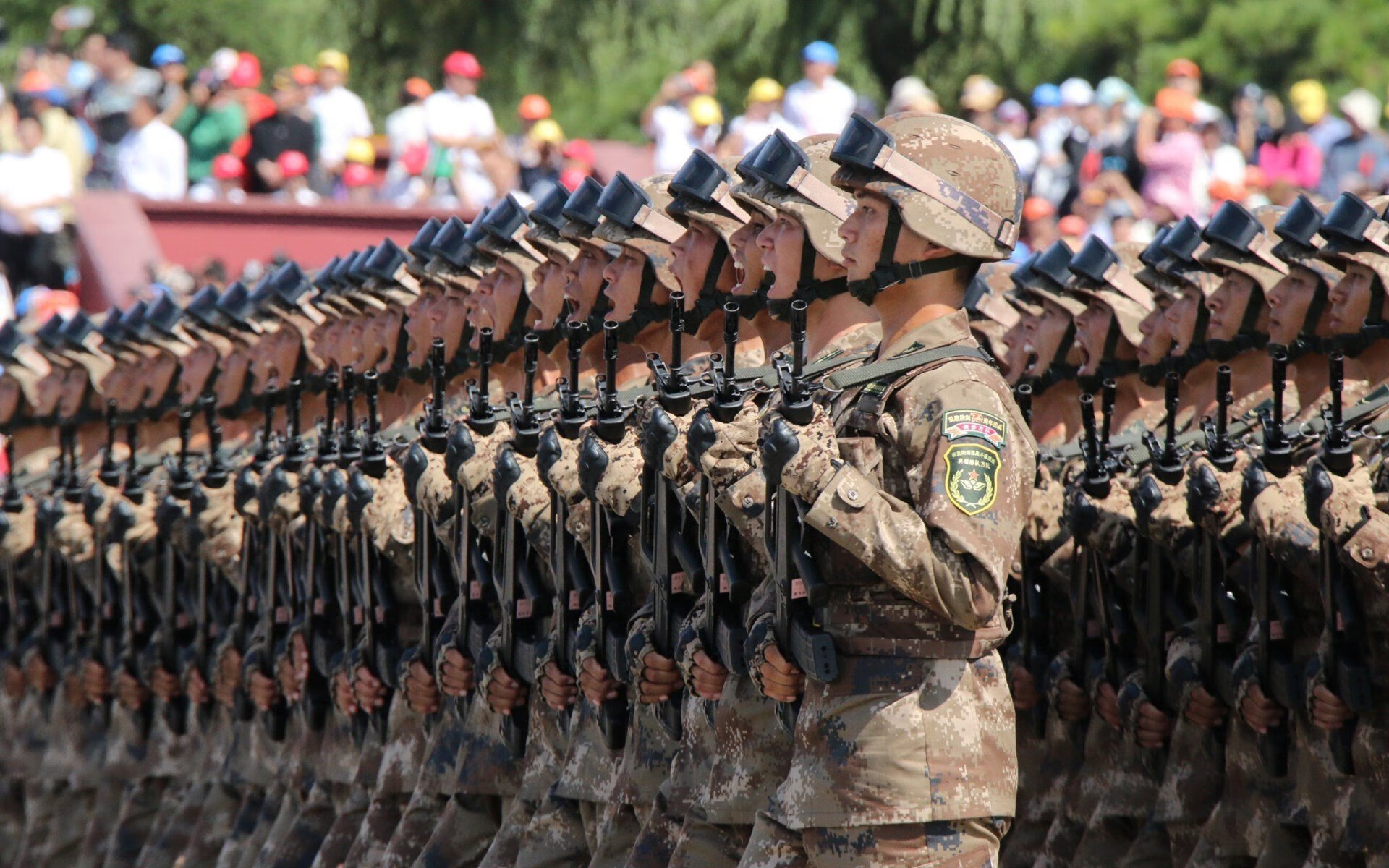 双线奏凯,猛龙一波流席卷热火,米切尔欧冠淘汰赛独舞定乾坤
